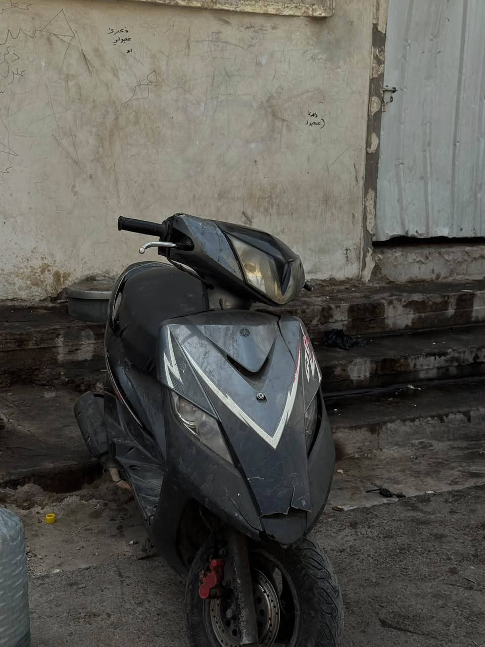 سلام عليكم عدي دراجات ثنين للبيع ثعلب نضيفات ومرتبات وحدة بيضة وحدة سودة العنوان بغداد الحرية رقم ***********
