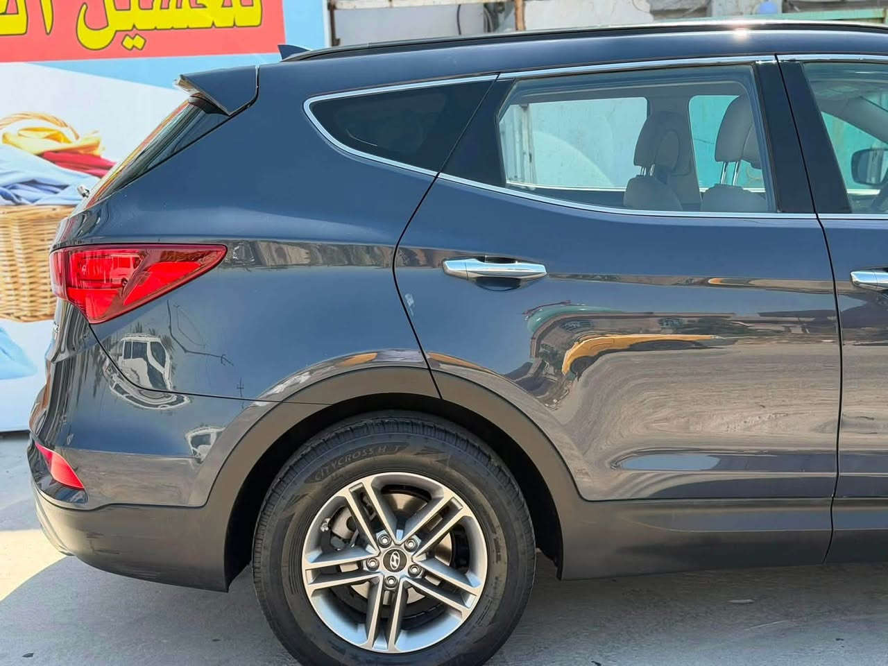 سنتافيا ٢٠١٧ كفاله عامة بدون صبغ
ماشية ٦٤ الف

مكينه ٤ سلندر ٢٤٠٠
شاشة كبيرة
تبريد منفصل ٣ قطع
داخل بيجي 
صاج
بد نهاري 
كامرة وحساس 
ويل كب حجم ١٧ مع تخم تاير جديد 
السيارة جديدة ومابيها نقص رقم بغداد بسمي 
كير مكينه صدر تايرات تبريد كهربائيات كلهن شركة
السعر ١٤٢ ورقة مجال حك الجية
مكاني بغداد البنوك او بسماية 
***********
