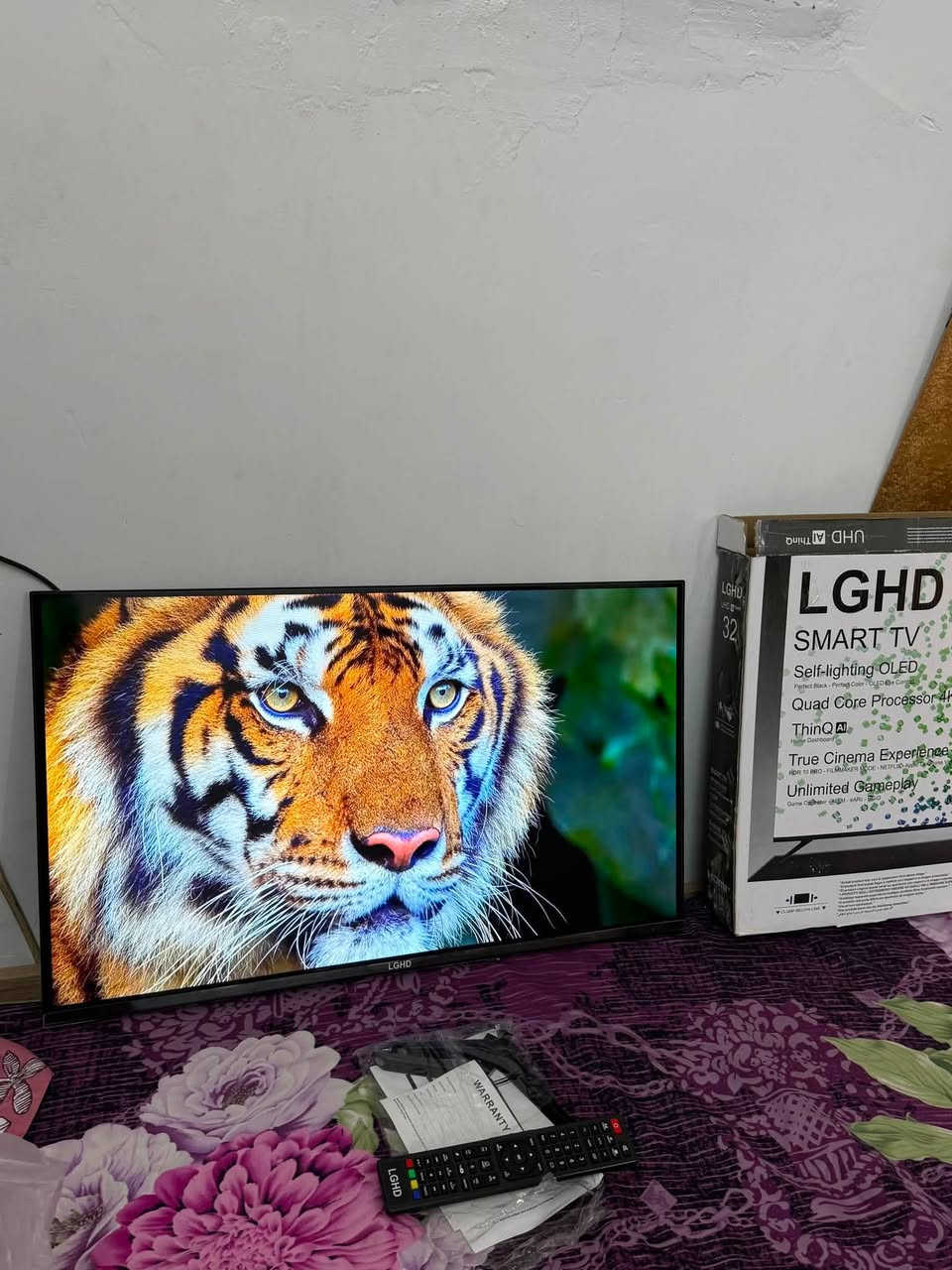السلام عليكم شاشه LG 32 سمارت مستعمله شي كلش بسيط دقه حلوه كامله سعرها 100 وبيها مجال بسيط مكاني تكريت حي الجمعيه ***********
