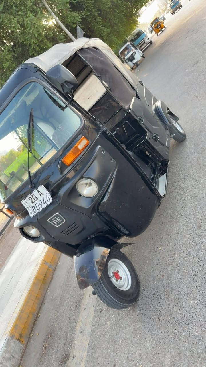 السلام وعليكم تكتك موديل ٢٢ بسمي تحويل بنفس اليوم بيه ضربه بلغد ومعمره وبيه بصفحه وطخه جوه بك لايت السعر ٨٥٠٠ وبيه مجال للطيبين التكتك خير من الله مكينه مكفوله للاستفسار الاتصال ع الرقم *********** مكاني بعقوبه التحرير
