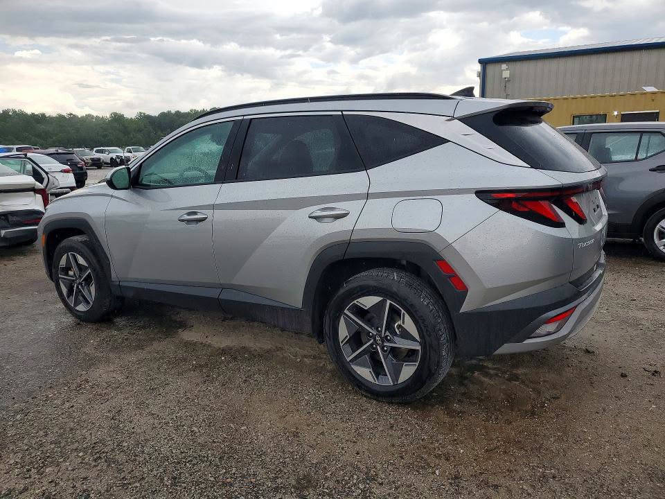السيارة: 🚘2025 HYUNDAI TUCSON SEL
بيع مباشر \  120  ورقه 
تاريخ المزاد 🗓️:  3 \ 9 \ 2026
تدخل بكتاب الشهداء 📋
━━━━━━━━━━━━━
🚗 كل شركات الشحن رفعت أسعارها، إلا شمس العراق 🌞
الشحن صار متوفر لجميع الوجهات اعتبارا من 1/06/2026
✅ ما زلنا نوفر من أرخص أسعار الشحن
✅ بدون أي رسوم أو إضافات جديدة
✅ نفس الخدمة الموثوقة ونفس الجودة
ربع السعر صار #الشحن_من_امريكا للعراق 🇮🇶 🇨🇦🇺🇸🇦🇪
#شمس_العراق #الشركة_الاولى_في_المزادات_الامريكية
وخدمات الشحن من جميع الولايات الامريكية والامارات 💯
       🚧 اول شركة تأسست في العراق عام 2007 🚧
        ‏‎‏‎(( نحن الوكيل الرئيسي للشحن ومزادات السيارات ))
        حجوزات مباشرة من شركات الملاحة وفتح حسابات
           ‏‎‏(( MSC  #Maersk# )) ((COPART - IAAI)).
مميزاتنا حقيقة مع الضمان 👍🏻 :-
‏‎‏‎1- أرخص #اسعار_الشحن في العراق. ✅
‏‎2-حساب مزادات منخفض العمولة للمكاتب والجملة.
‏‎‏‎3-سحب السيارة من المزاد خلال 24 ساعة فقط. 🅾️
‏‎‏‎4- تتبع خاص لمتابعة النقل من المزاد لحين وصول السيارة اليك.
‏‎‏‎5- شحن قطع الغيار من امريكا بشكل مباشر خلال 6 ايام .
6- سهولة بالتعامل مع ضمانه مرتفعة.
7- اكثر من 38 فرع للشركة داخل العراق. ✅
8-شركتنا مدعومة من #رابطة_تجارالسيارات_العراق
9- توفير وكالات لاصحاب الشركات والمكاتب والتجار
10- ورشة متكاملة في الامارات للتصليح خاصة لشروط الفحص والمتانة الخاصة بمرور دبي . 🅾️
11- السرعة الفائقة في الشحن والتحميل VIP . ✅
12- شحن الحاويات حسب الطلب من امريكا بشكل مباشر او الامارات مع التحميل والتغليف حسب رغبة الزبائن.
13- تخزين مجاني داخل امريكا لتجار الجملة وقطع الغيار.
14- توفير قطع الغيار من امريكا والشحن مجاناً داخل السيارة. ✅
‏
          وجهات الشحن  : - من امريكا 🇺🇸 وكندا 🇨🇦 الى
( العراق - الامارات - كردستان - تركيا - الكويت - عُمان - مصر - السويد - التشيك - السعودية - البحرين - اليمن - ليبيا - المغرب )
‏‎‏‎لا تتردد وقم بمراسلتنا لتفاصيل اكثر
 او الاتصال بمركز خدمة الزبائن 📞
                   الرقم المختصر (((    6335    ))) ☎️
 واتس اب  ***********
واتس اب   ***********
فروعنا_في_بغداد  :
فرع_المنصور
المنصور - شارع مزاد الزهور- مجاور كاتب العدل
***********
***********
فرع_حي_اور
حي اور - مقابل جامع الصادقين
***********
***********
فرع_بغداد_الجديدة
شارع المسبح- مقابل افران الهادي
***********
فروعنا_في_المحافظات: 💯
فرع البصرة
البصرة - تقاطع المشراق - مقابل مستشفى المواساة
‏***********
فرع_النجف
النجف- شارع الاسكان- مقابل حي عدن
***********
***********
فرع_كربلاء
قريباً
فرع _الموصل
قريباً
فرع الدورة
قريباً
فرع الانبار
قريباً
فرع ديالى
قريباً
قسم الشكاوي 📌
***********
كروب الواتس اب 💯💯💯💯
‏متابعة قناة شمس العراق ( البيع المباشر ) على واتساب :
‏https://whatsapp.com/channel/0029Vauaj9fIyPtN0oRwRp0S
التيك توك 💯💯💯💯
‏https://www.tiktok.com/@a30006000?_t=ZS-8usvG56uO0X&_r=1 عرض أقل عرض أقل عرض أقل
شركة شمس العراق لاستيراد السيارات عرض أقل عرض أقل عرض أقل عرض أقل عرض أقل عرض أقل عرض أقل عرض أقل عرض أقل عرض أقل عرض أقل عرض أقل عرض أقل عرض أقل عرض أقل عرض أقل عرض أقل عرض أقل عرض أقل عرض أقل

