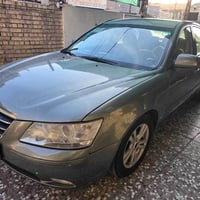 سوناتا 2009  حادثهة من امريكا جاملق وباب تصليح السيارة ليبل واحد بالعر...