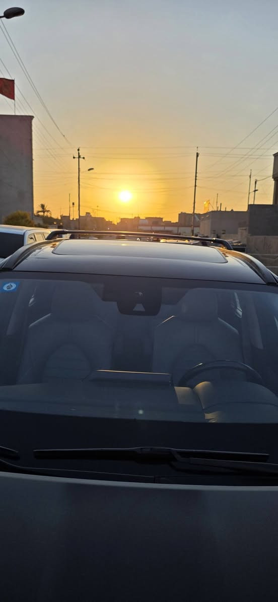 السلام عليكم هايلندر 2023 هايبرد xle وارد لون اسود
المواصفات ✨️🎉
الداخل رصاصي
فتحه 
بصمه تشغيل وابواب
كشنات كهرباء 
تدفئه بالكشنات
تحكم ستير 
قيادة ذاتيه 
كشنات منفصل VIP 
نقطه عمياء 
رادار 360 درجه 
مانع تصادم 
وضعيات قيادة ايكو وسبورت ونورمال 
تبريد 3 قطع
كامره خلفيه 
وبعد اهواي مواصفات
حادث قطعه وحدة بدون دواخل بس البنيد ايرباك استيرن 
مكان السياره البياع 
للاستفسار اتصال ع رقم ***********
السعر 280 وبيه مجال
