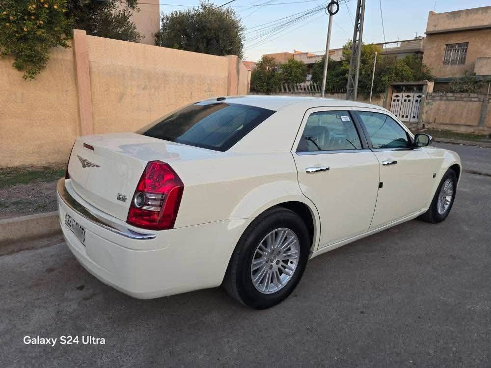 اوباما 2007 محدث 10
السياره دخول كلين تايتل
مبدل قبق جنطه فقط للتحديث 
السياره استعمال شخصي وكلش قليل
عنوان بغداد الرصافه 
السعر ١١٠

***********
اتصال فقط
