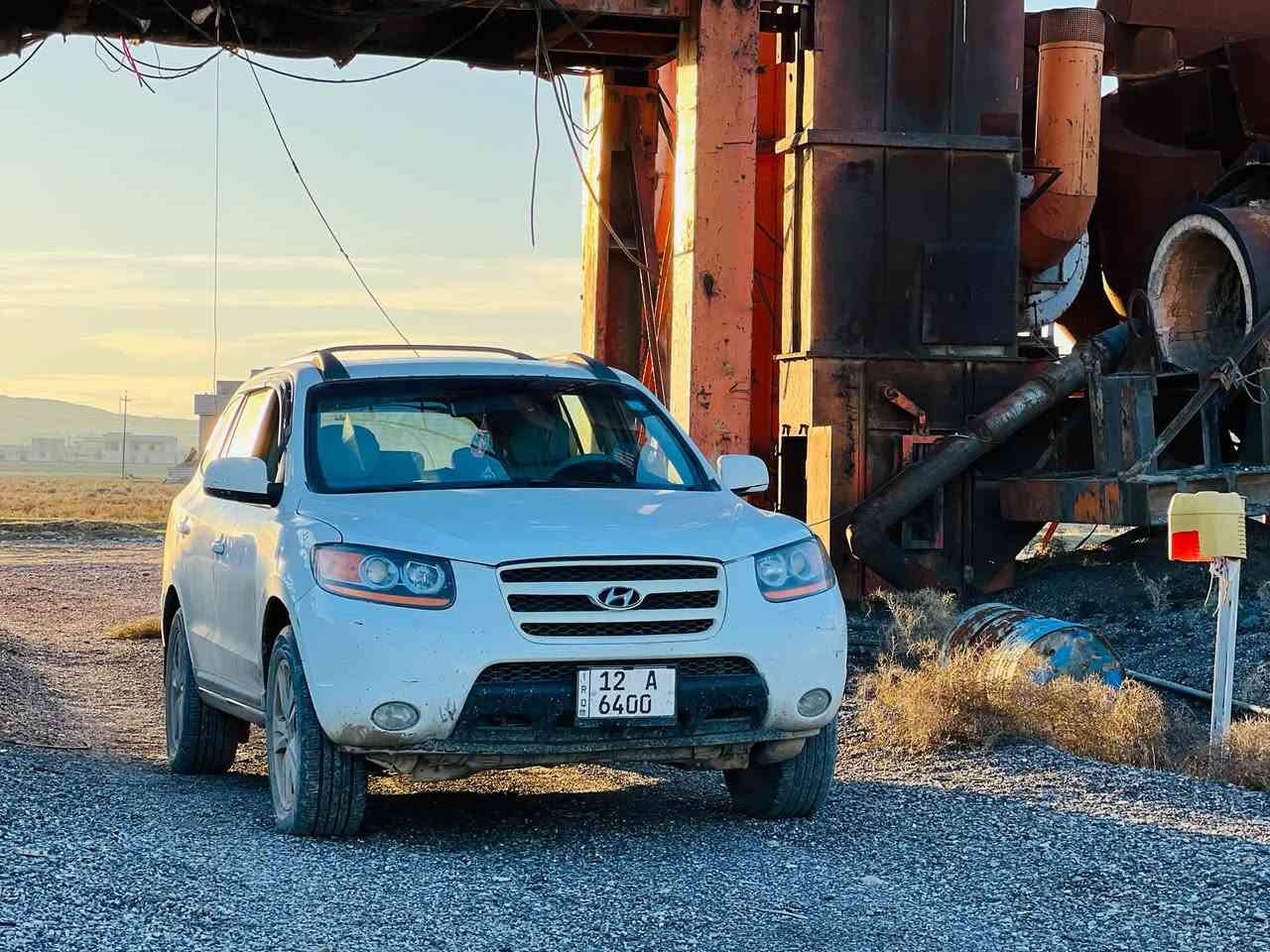 � سنتافي موديل 2009
🔹 محرك V6 – 2700cc
🔹 الكير جيد جداً وتبديلات ناعمة
🔹 السيارة استخدام شخصي
🔹 البيع من المالك الشرعي مباشرة
🔹 السيارة باسمي وماكو وساطة

📍 الموقع: [ناحية القيارة]

📞 للتواصل: [***********
