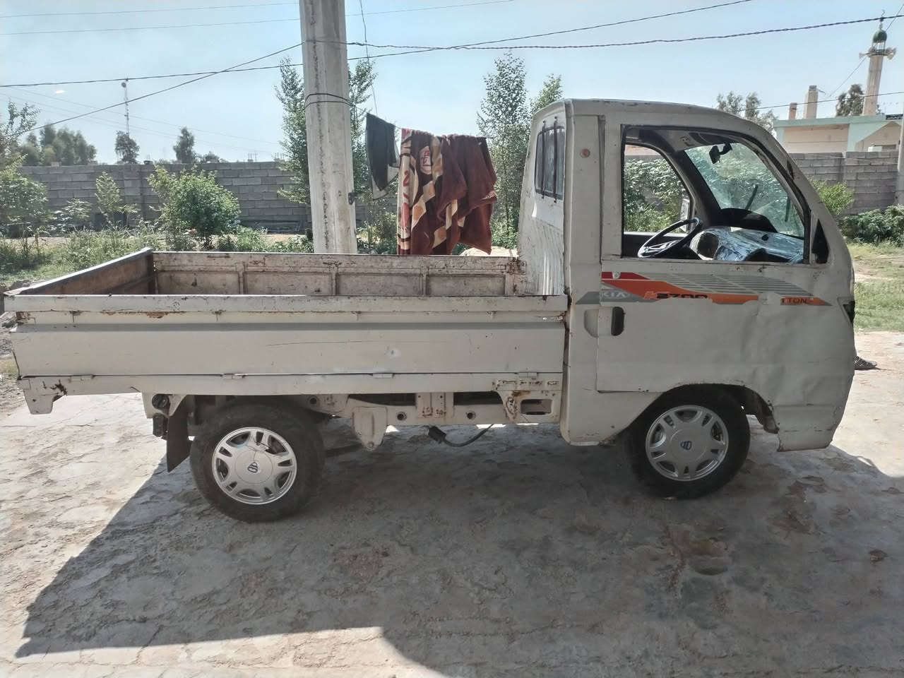 هايفي قماره
كير ومحرك جديد شرط كهربائيات كلها شغاله بيها بس هاي الدعمه تريد سمكره وقاعدة الدبل مفطوره السعر جدا مناسب ب12ورقه ***********

