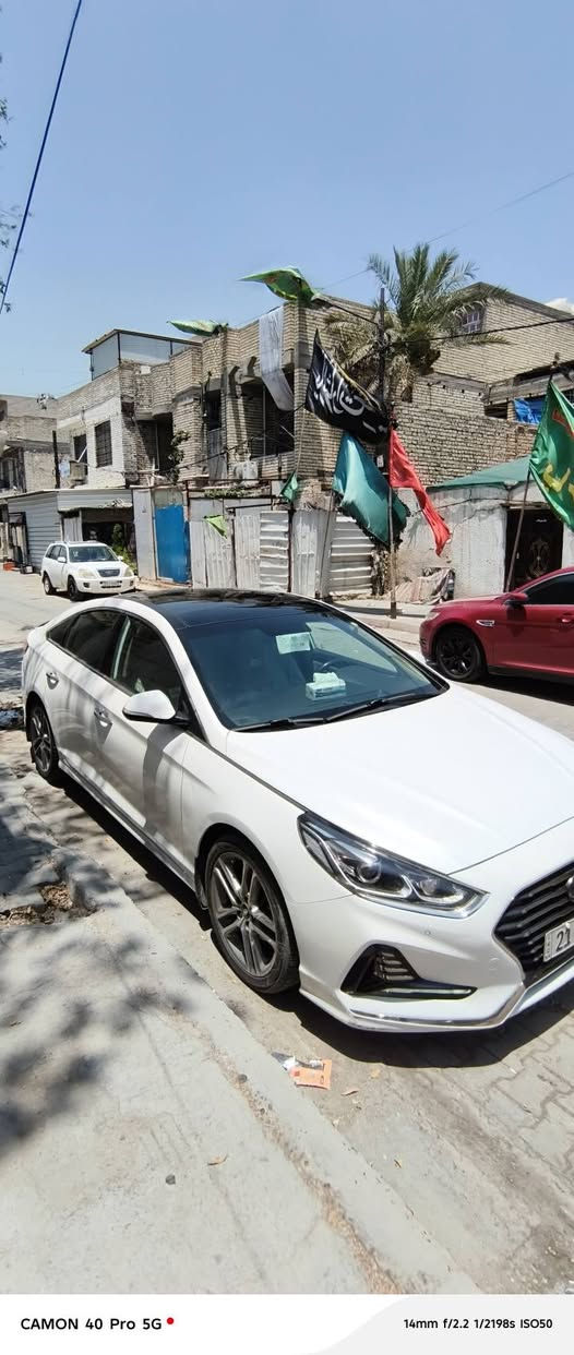سوناتا 2019خليجي 
محرك 2400
كلين تايتل بيها فقط شخط ع كد شبر باب السايق تكحيل
بصمه بانوراما شاشه داخل لونين
تبريد خلفي مكفوله كفاله عامه گير محرك تبريد تدفئه 
السياره حلوه وجاهزه من كلشي
السعر 17.600$
***********
