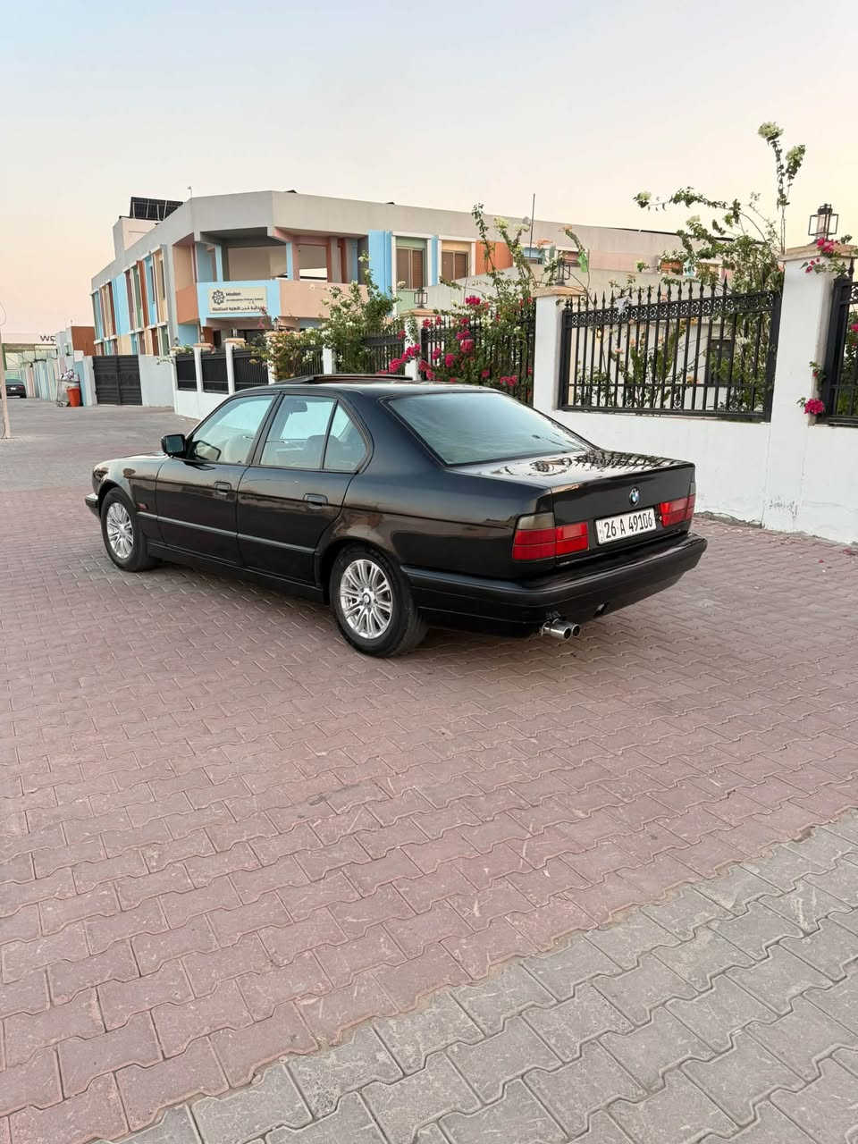 BMWللبيع
نقدا فقط 
السعر 43
حجم 553i
سياره مصبوغه عام جماليه بدون حادث 
فول مواصفات سلايت 
اوتماتيك كير ومحرك بدون عيب 
كهربايات شغاله 
رقم (26)دولي باسمي 
هزه جديده
تخم تاير جديد 
صدر نص عمر
مكاني تكريت الديوم
الاتصال ***********
