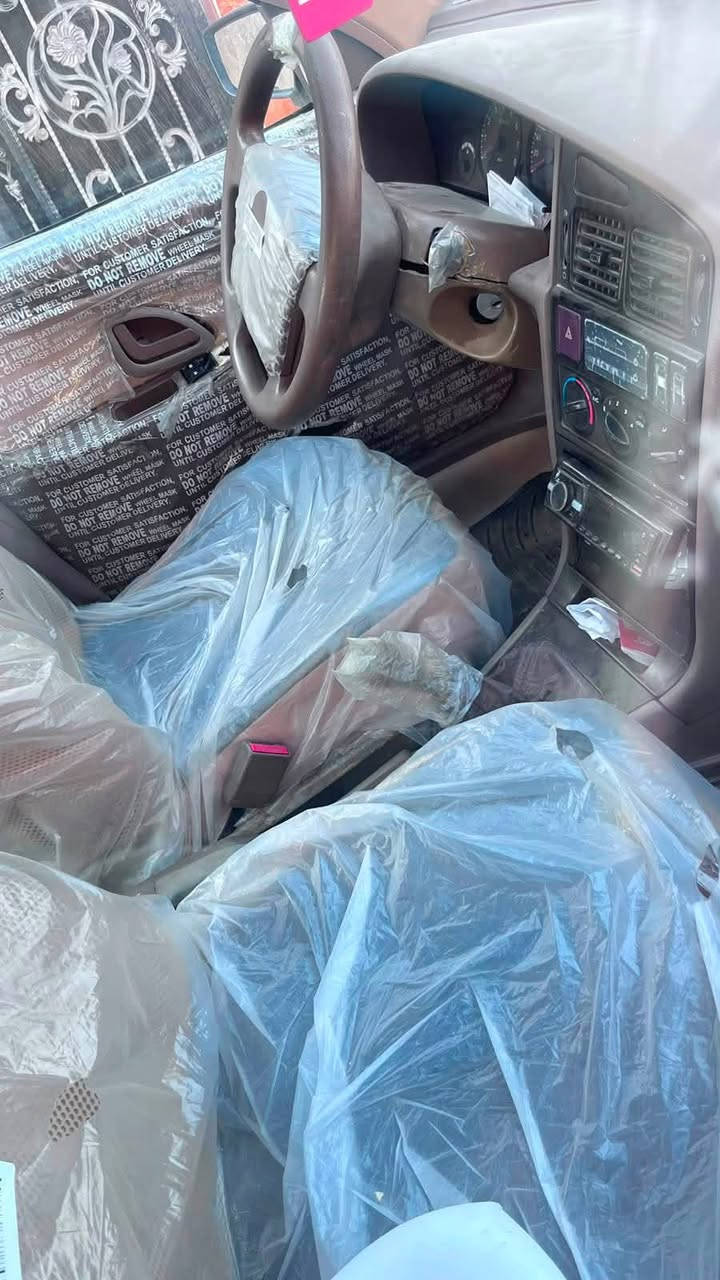 بيجو لميس خصوصي موديل ٢٠١٣
ضربة جاملغ امامي وجاملغ
 خلفي سيارة نضيفة ومحرك نضيف سنوية جديدة 
سيارة بيهة نقوصات خفيفة وبسيطة 
السعر 43 وبيهة مجال للشراي 
الاستفسار الاتصال علئ هذه الارقام واتساب او خط 
***********
