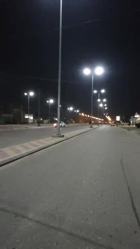 تخفيييييض على سعر العقار بسسسس 240 مليون دار في أرقى مناطق حي الغدير 🏠 ميسان - العماره فرصة مميزة للسكن الراقي في موقع استراتيجي ومهم! 🌟 📍 الموقع: حي الغدير. 🛣️ الشارع: على شارع الـ 50. 📑 جنس العقار: طابو صرف. المساحة الكلية: 300 متر الأبعاد: الواجهة 10 متر × النزال 30 متر. 🪵 استقبال: بمساحة واسعة (9×4 م). 🛋️ صالة: كبيرة ومريحة (6×6 م). 🛏️ غرف نوم: عدد 2 (بمساحة 4×5 م لكل غرفة). 🚗 خارج الدار: طرمة (كراج) كبيرة جداً مع حديقة واسعة وصحيات خارجية (10×10 م). 📞 للاستفسار والتواصل: للمزيد من المعلومات أو تحديد موعد للمعاينة، يرجى الاتصال على الرقم: 📱 *********** #عقارات  #قطع_اراضي  #عقار  #بيع_و_شراء_عقارات #الشعب_الصيني_ماله_حل😂😂 
