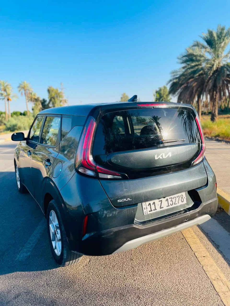 🚗 كيا صول موديل 2023 رقم بغداد باسمي تحويل ثاني يوم 

🔧 المواصفات الفنية:

 • المحرك: 4 سلندر سعة 2.0 لتر
 • القوة: حوالي 147 حصان
 • نظام الدفع: أمامي (FWD)
 • الوقود: بنزين
 • صرفية وقود قتصاديه

 • شاشة كبيرة , 
 • بلوتوث
 • كاميرا خلفية
 • مكيف هواء
 • تحكم بالمقود
 • أنظمة أمان (ABS – ثبات إلكتروني – مانع انزلاق)

📊 تفاصيل السيارة:
▪️ الموديل: 2023
▪️ اللون:نيلي
السعر 144 بيها مجال 
للاستفسار ***********
