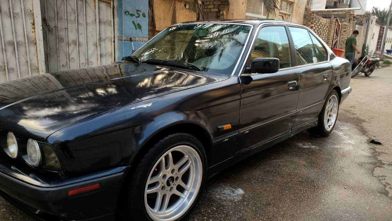 بي ام525
مديل1992
الكير اوتماتيك
الرقم بصره
السعر 55
مكفوله منقص والعيب الشرعي
للتصال***********
