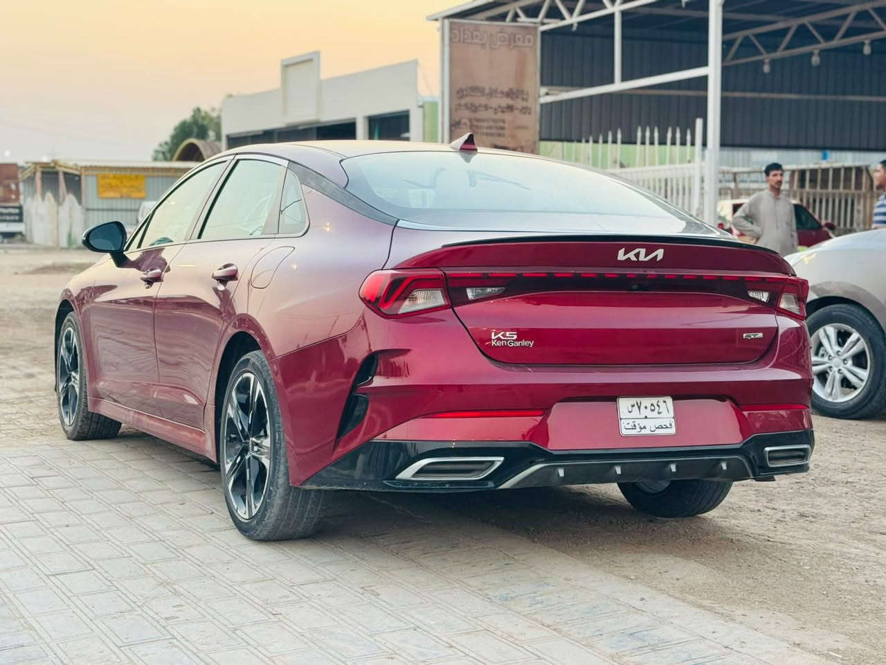 السلام عليكم للبيع او للمراوس
K5
موديل 2024 بدون رقم تترقم جميع المحافظات السياره جديده وجاهزه للاخير مكينه وكير وصدر وتبريد جاهزه 
ضرر السياره جاملغ والبنيد وباب الصدر بدون دواخل السياره ارباك استيرن فقط 
السعر 150وبيهه مجال 
العنوان بابل الشوملي 

***********
