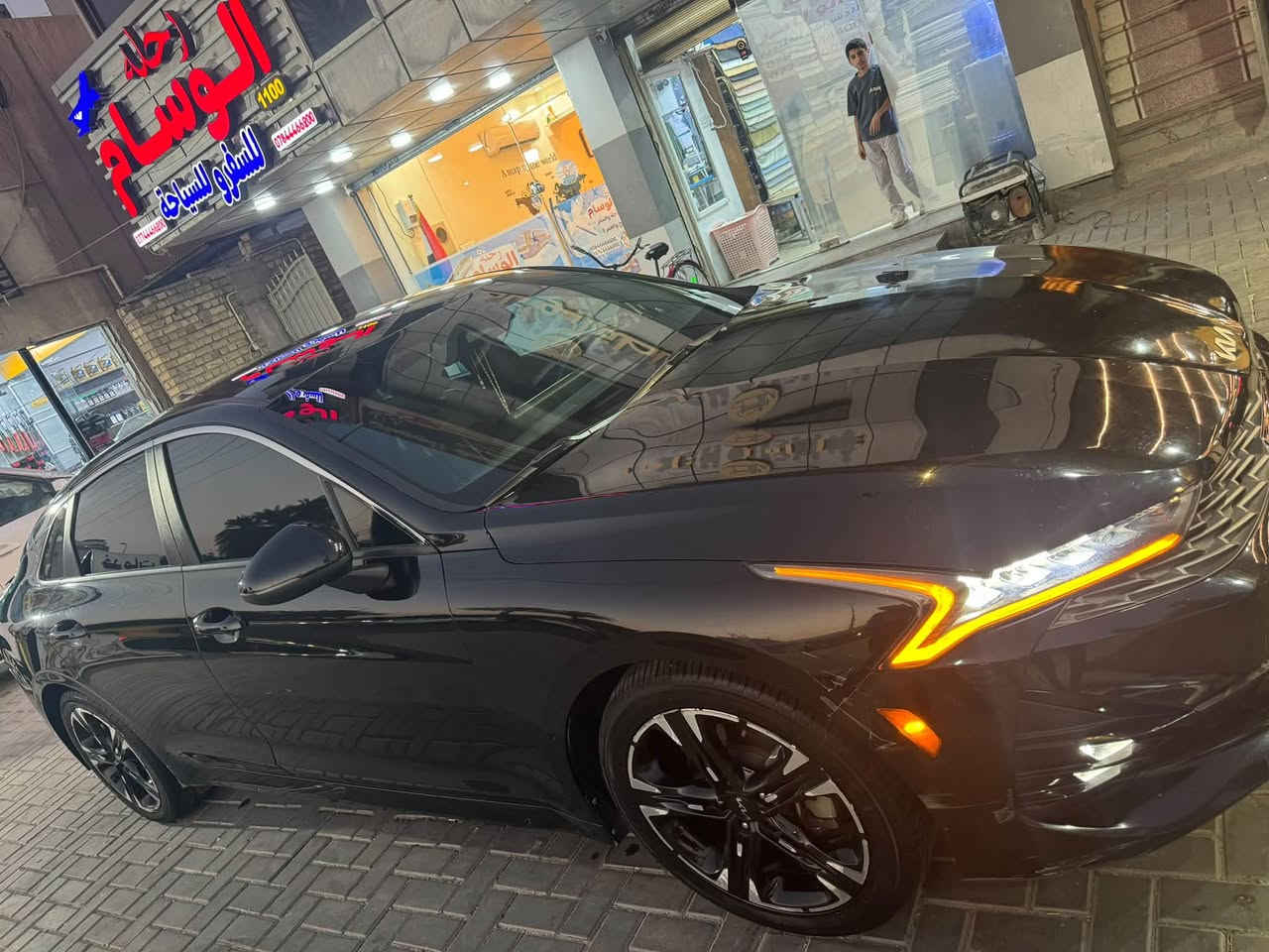 للبيع k5
مكينه 1600 تيربو 
السعر12800
***********

