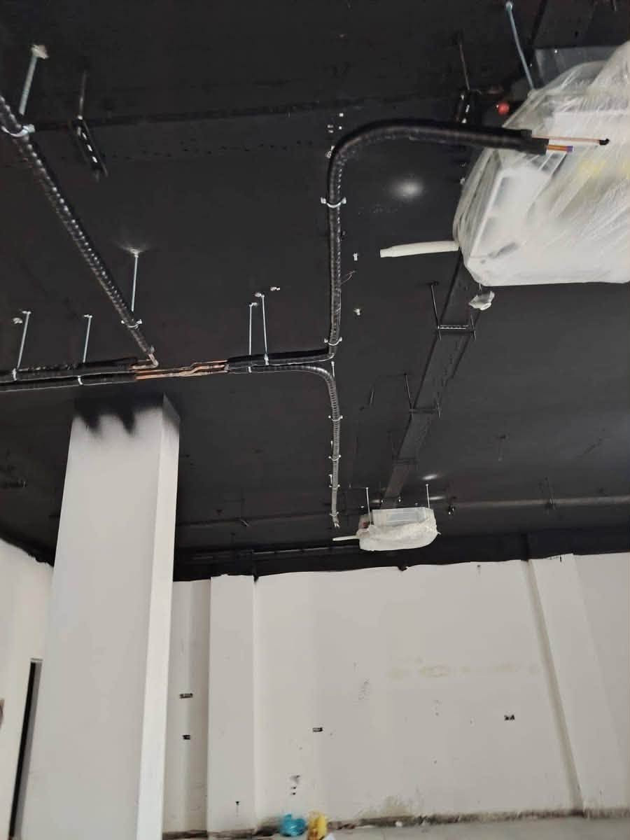 كادر هندسي • تركيب تكييف • مسارات هندسية