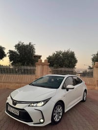 كورولا هايبرد • ٢٠٢٥ • ٢٠٠٠٠ كم