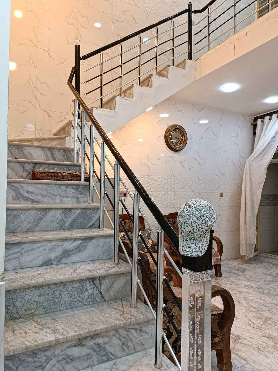 بيت ٣ طوابق • ١١٥م • أكثر من ٣ غرف