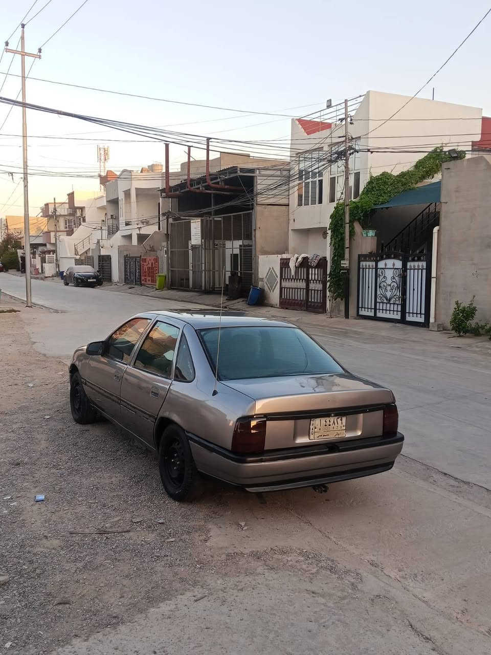 سلام عليكم اخوان اوبل فكتره حجم 16 موديل 1990 صبغ جديد صدر جديد مكينه لا صرف ولا بخار جديد كهربائية كله شغال سنويه ما نافذ رقم ديالى مشروع وطني دواخل دوشمه جديد كشن و كاعيه ابواب بطاين جديد اطارات نص عمر سعر 28 بي مجال عنوان كركوك اتصال رقم الهاتف ***********
