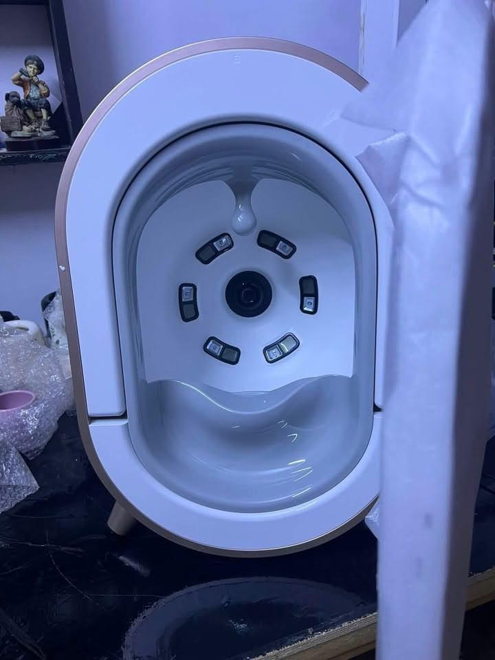 جهاز تحليل البشرة الذكي
Magic Mirror Skin Analyser
جديد ضمان سنة
للتواصل على رقم الهاتف
***********
