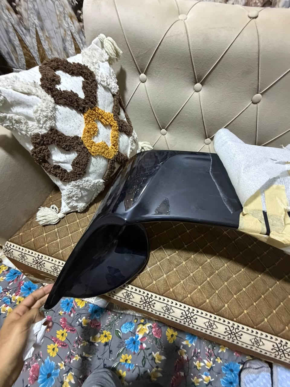 السلام عليكم
للبيع سبويلر مسيبوشي لانسر ايفو 
يجي عالي كلش ولون اسود لامع جديد 
اشتريته وماشديته صار هوه وتوصيله ب١٢٠ واريد ابيعه قيم باليرضي الله 
مكاني بابل حله مركز ***********
