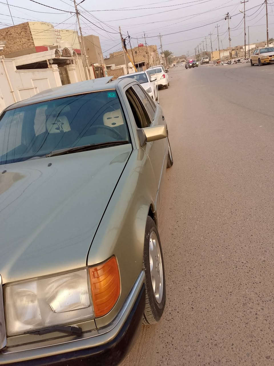 سياره للبيع موديل 86سياره جديده لا غياس  لا ضربه كله بلاد صابغه صبغه جماليه  كير مكينه بطه جدد رقم بغداد هزه جديده سياره بسمي مكاني ديوانيه سعر 80او بيه مجال قليل سياره ماذب عليه برغي تبريد شغال تصل ***********
