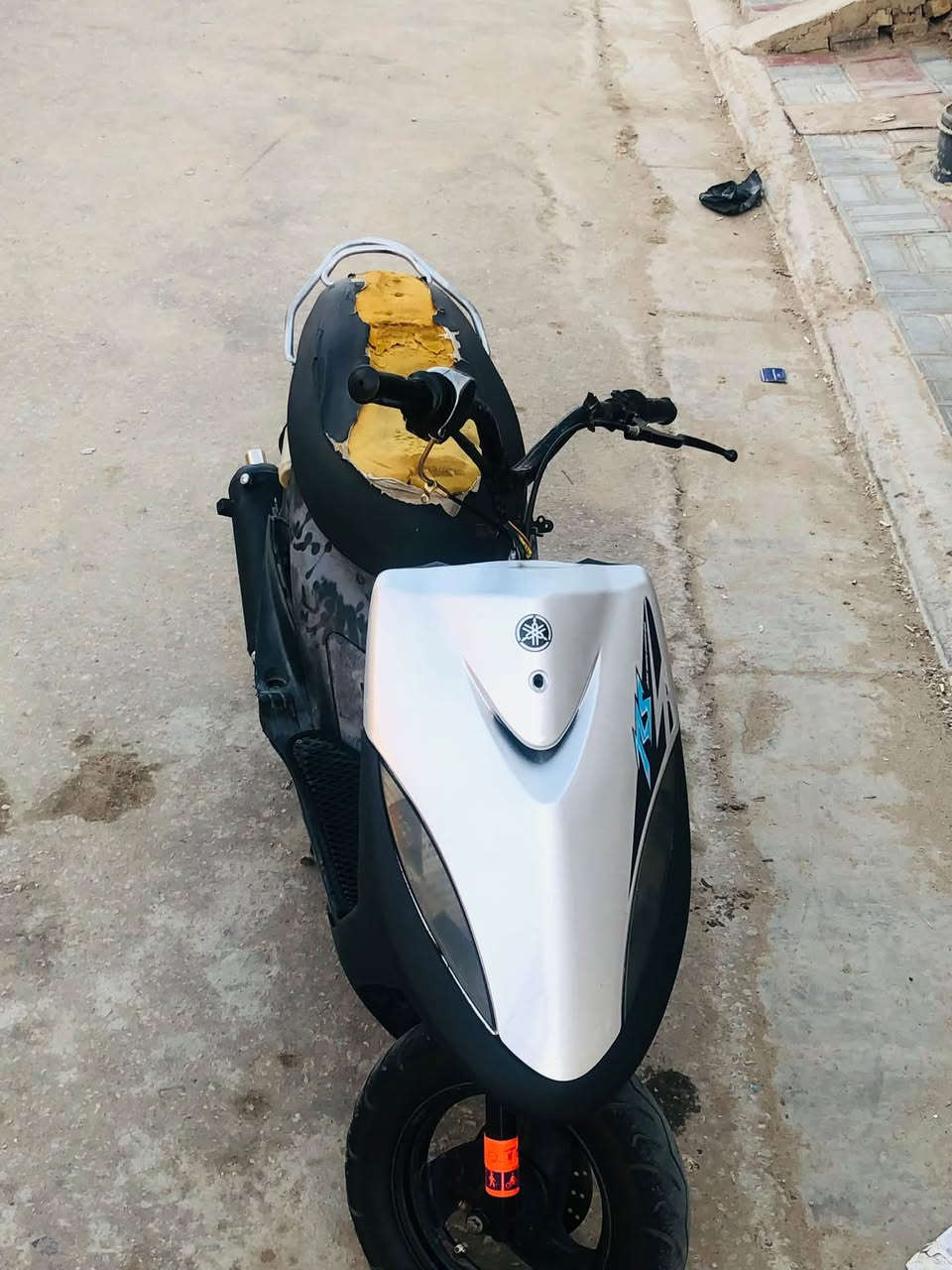 للبيع نقصها كلج خلفي ب 450وبيها مجال وترهم مراوس  ب حسب القناعةة ***********

