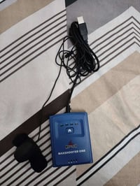 للبيع قطعه تشكل بيها ماوس وكيبورد على بلي او x box  قيم بليرضي واخذه  ...