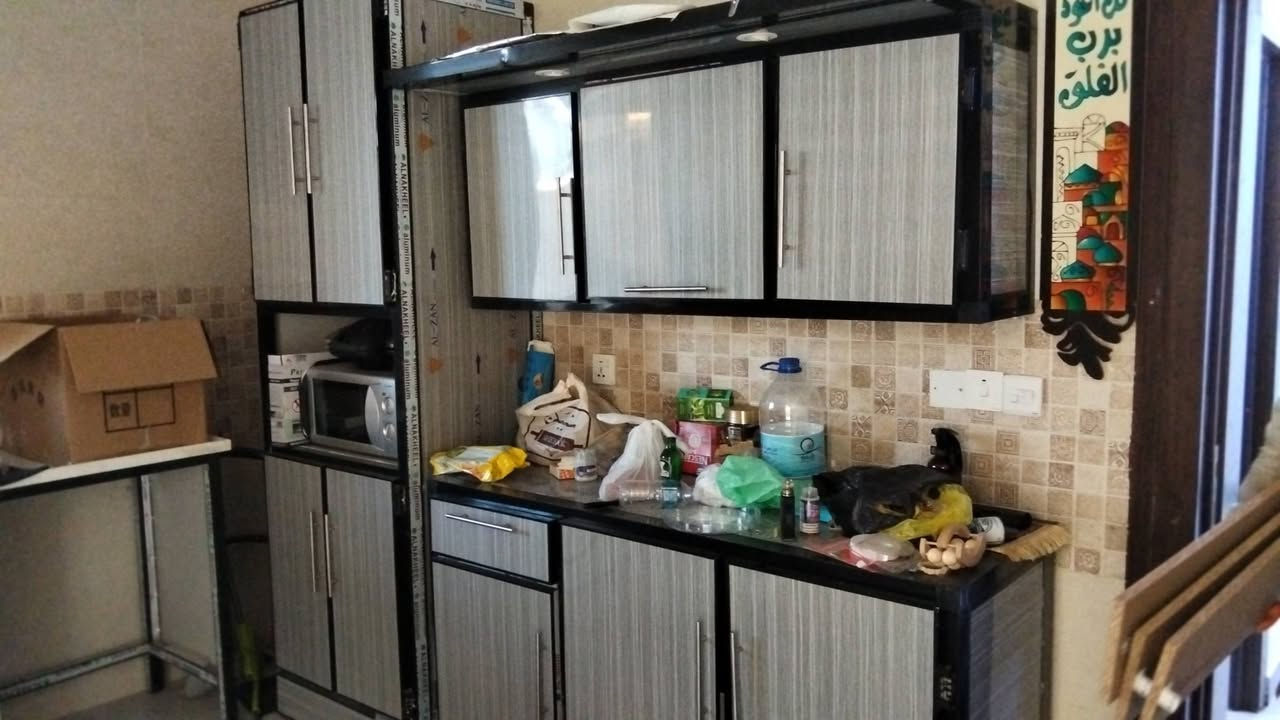 كاونتر اللامنيوم سعره 300 وبي مجال بسيط مكاني حي الجهاد وعندي توصيل لبغداد فقط ***********
