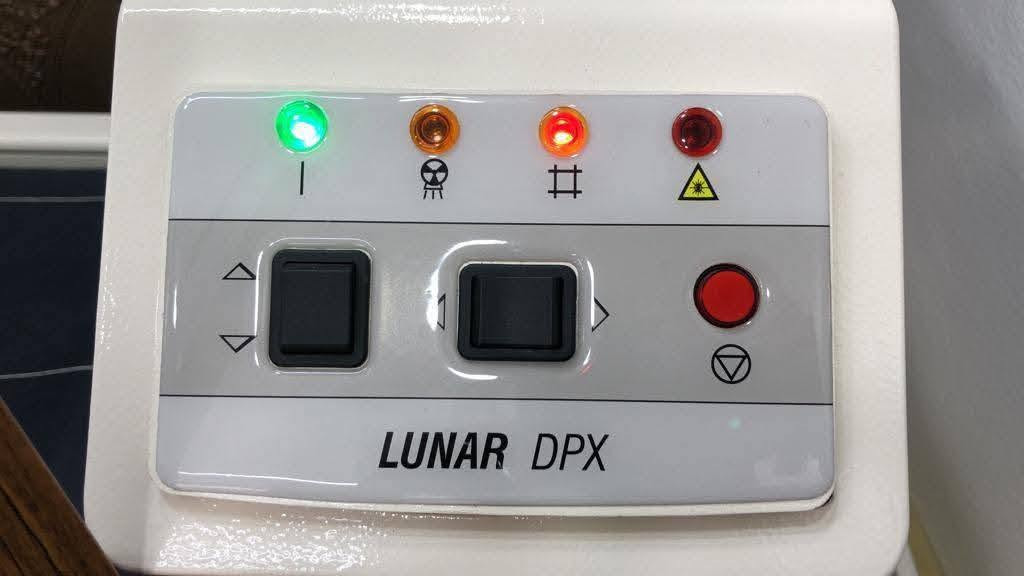 جهاز dexa scan 
فحص هشاشة العظام والكالسيوم 
موديل 2021 
صنع أمريكي Ge 
مواصفات Full body 
السعر 140 ورقه بيه مجال 
مع كامل محلقات الجهاز
للتواصل عبر الحساب أو الرقم 
***********
#المهندس_محمود_ابوذر_سالم
