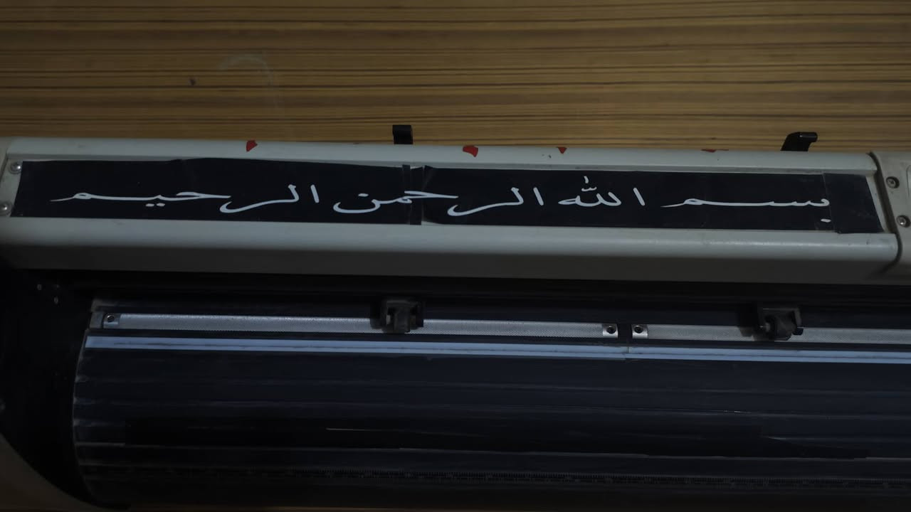 السلام عليكم
جهاز كتر بلوتر قص الورق او طباعة عبارات

غراضة كاملة شرط شغال وع الفحص

عرض 70 سانتيمتر

عنواني بغداد تاجي / سبع البور 

للاستفسار 

*********** بي واتساب
