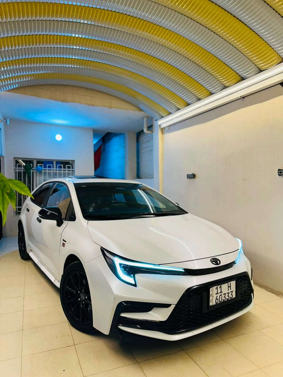 Toyota Corolla 2025
-------------------------------------
السلام عليكم 

#السعر : 166$ وبيه مجال بسيط 

‏

#رقم الهاتف : *********** 

#رقم السيارة : بغداد 

#مكان السيارة : واسط/العزيزية 

-------------------------------------

للبيع كورولا موديل 2025 هايبرد شكل لامريكي محرك 1800  ماشية 20 الف مواصفات S Black Edition فتحة داخل احمر رادارات توقف ذاتي قيادة ذاتية لايت led تحكمات ستيرن اوامر صوتية شاشة كشن كهربائي هاند بريك بصمة اوتو هولد لايت اوتو انظمة قيادة سيارة بوضع الشركة  كفاله عامة بدون صبغ وتبديل
