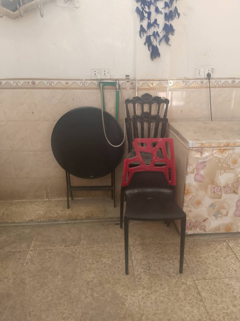 من رخصت مدير الكروب ميز سلستيل طول متر ونص
 ميز سلستيل طول مترين  مثرامه ستيل اصلي حجم ٣٢ السعر٥٥٠ مثرامه ام القايش حجم ٢٢ وعشرين السعر ٣٥٠
ميز طعام ٣كراسي السعر ٥٠ مكاني بغداد البلديات ***********
