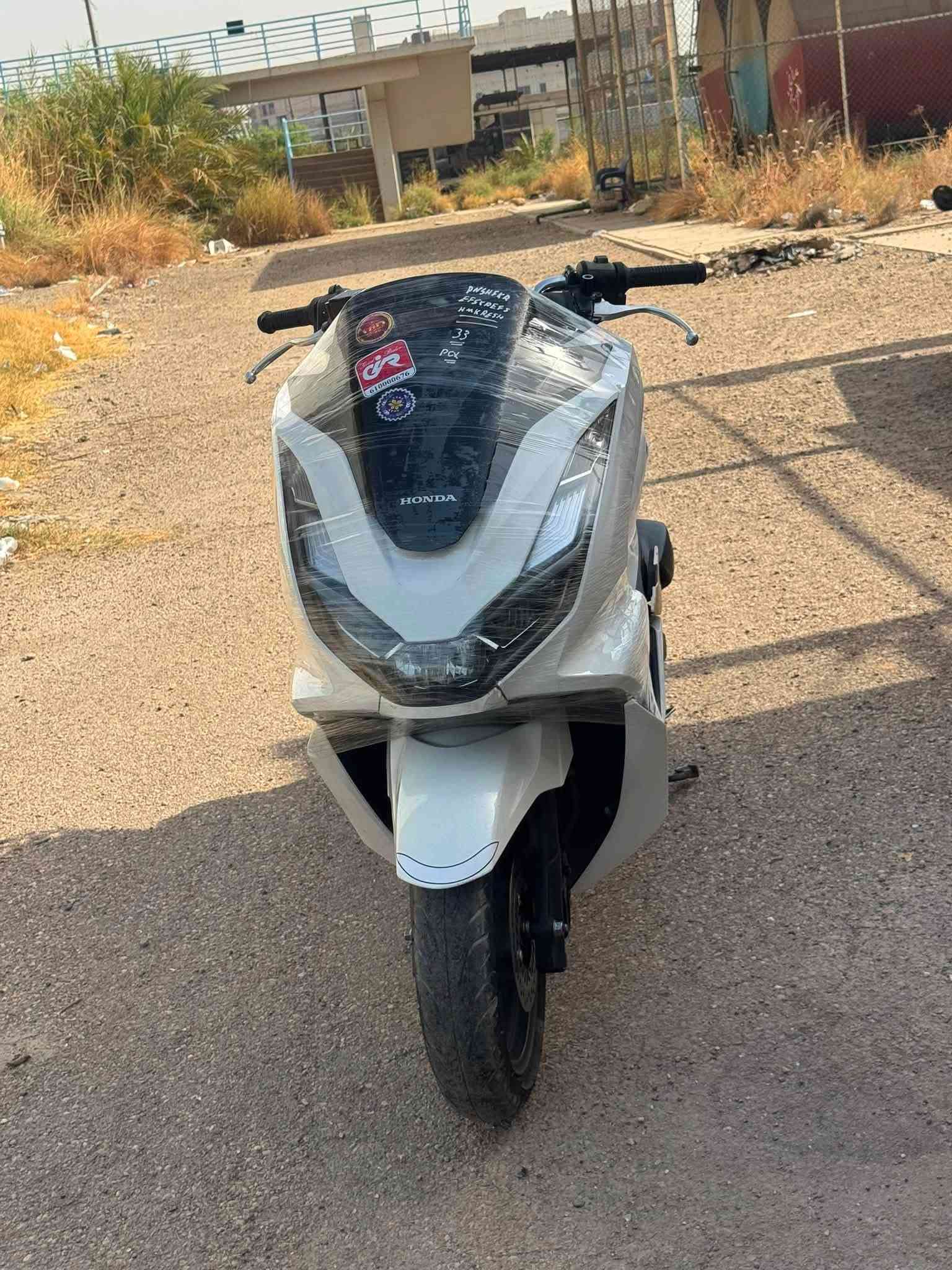 سلام عليكم دراجه Pcx ياباني كفاله عامه حساسات كهربائيات كلها شغاله نكره سلف مكاني بغداد حي النصر 
***********
