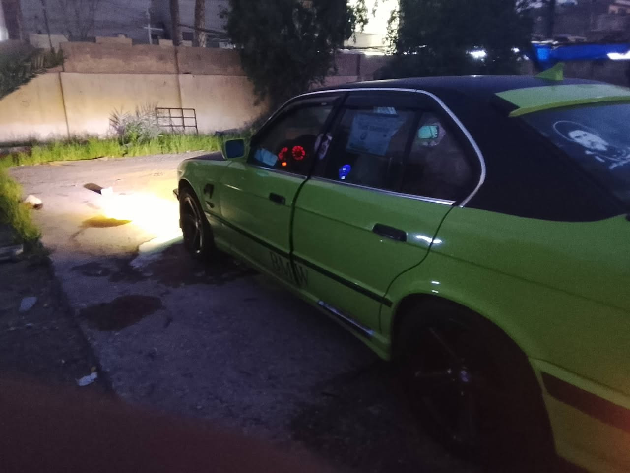 سلام عليكم بيم 535 لبيع منضومة غاز بيه سيارة جديد تبريد شغال صدره جديد امامي خلفي كهربيات كامله سنويه 28 رقم  سيارة خير من الله رقم بغداد 
مكاني بغداد جميله رقمي *********** 
سعر 65وبيه مجال بصيط
