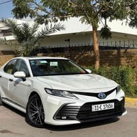 كامري  2024 عبد اللطيف  ماشية 64 وقابل للزيادة سيارة نظيفة بيها بارد ب...
