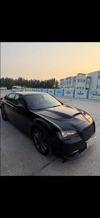 كرايسلر 300 • مكينة V8 ٥٧٠٠ • موديل ٢٠٢١