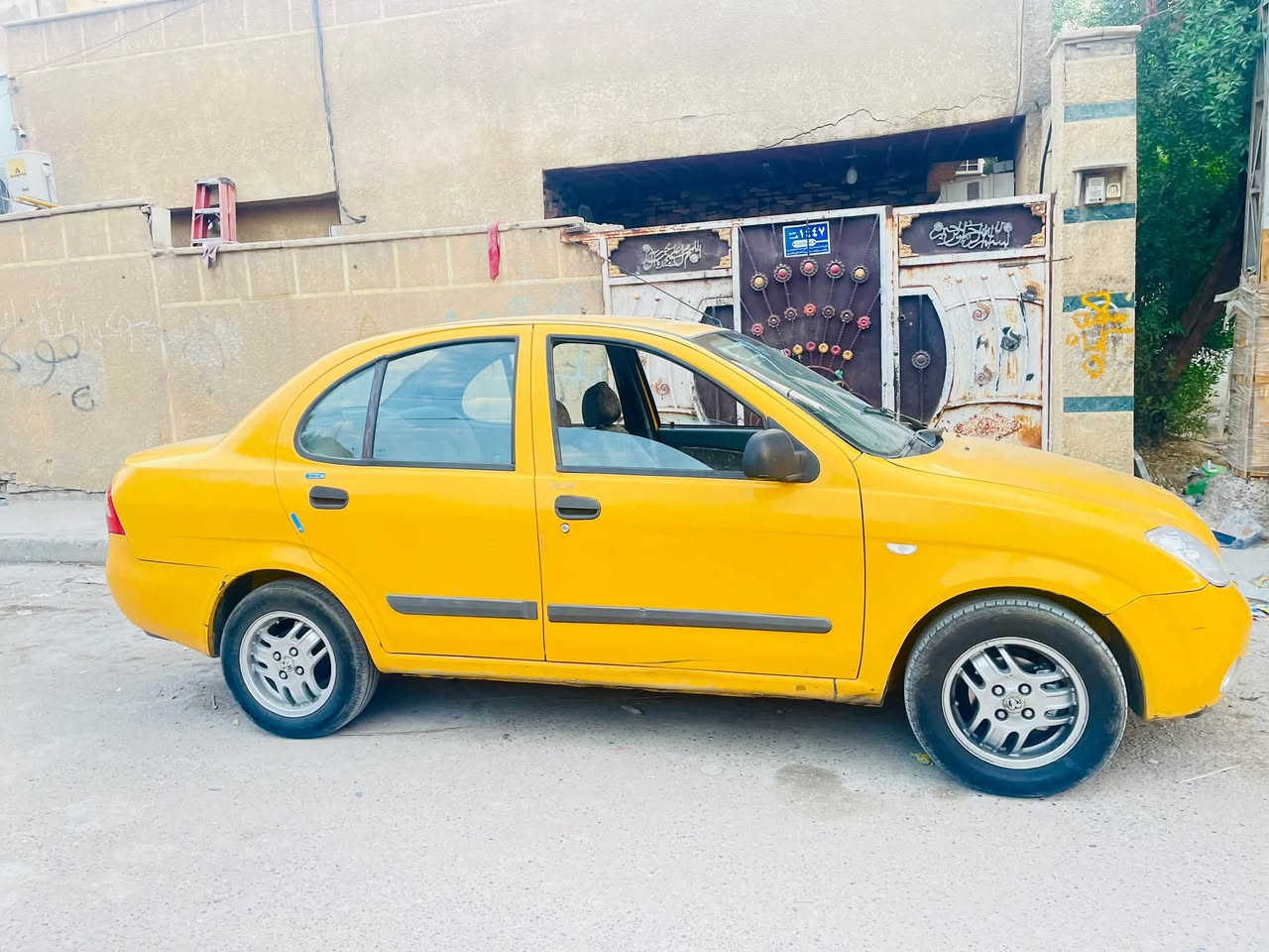سلام وعليكم طيبه للبيع موديل 2016
طيبه جاهزه من كل نواحي كبل للشارع 
مكاني بغداد الاستفسار *********** السعر 35 ورقه

