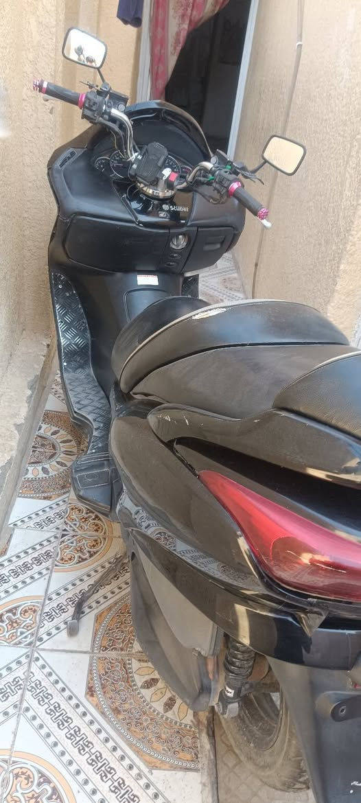 دراجه فورزه 09 مكفوله من مكينه وضفيره الرقم 0775642476
