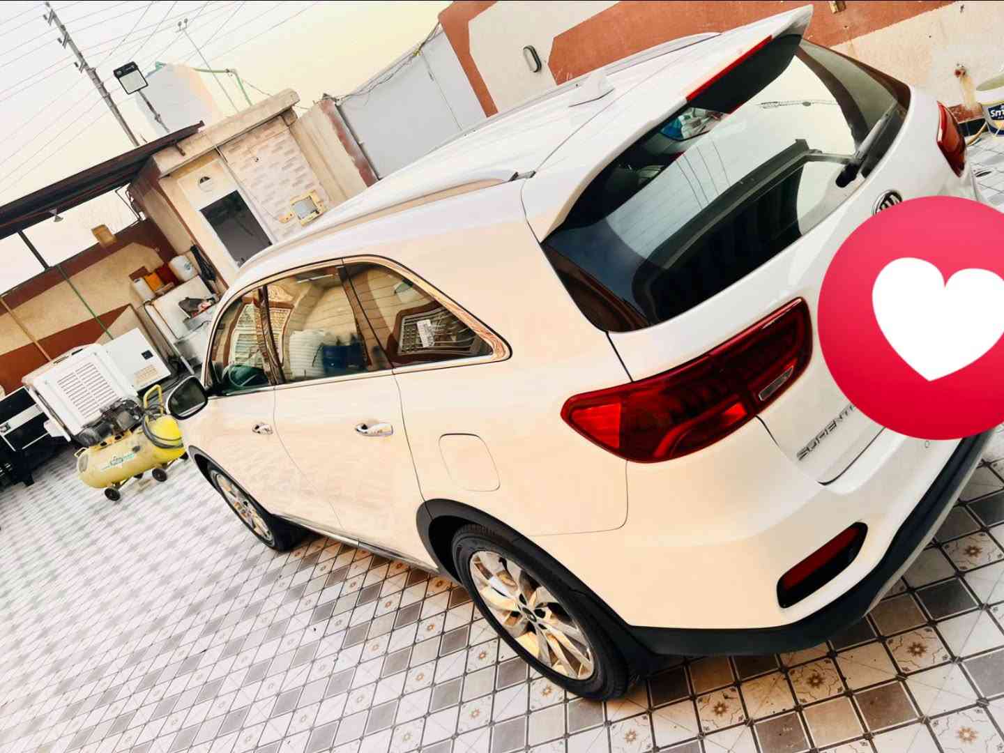 سورنتو 2020شرطيه مامسدده ابيع كوم حديد متومه وكامله طبق الاصل
السعر 135ورقه
بيها بارد بلباب قليل
***********
