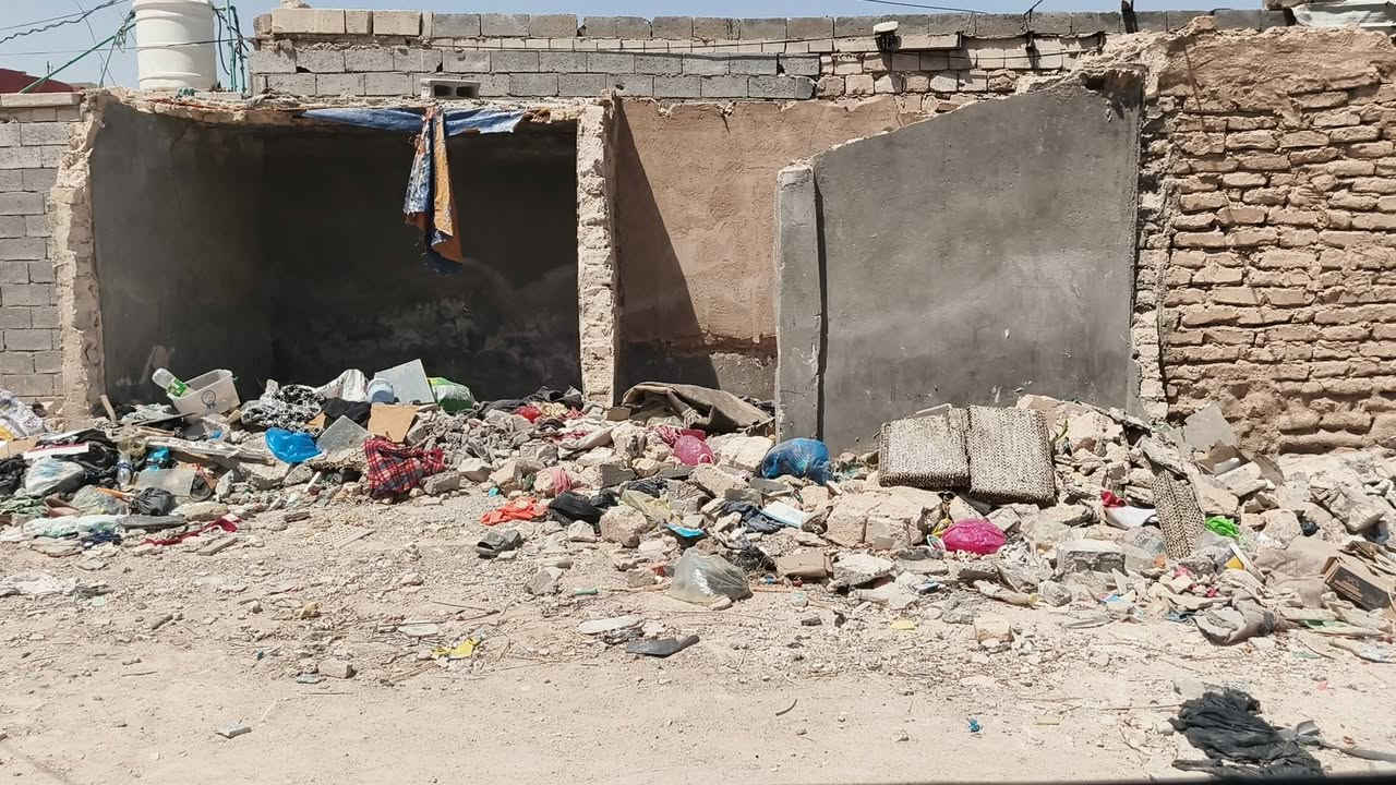 سلام عليكم ورحمة 
من رخصت أبو البيج 
قطعة أرض تجاوز  على طريق الحولي 
مساحة القطعه ٩٠ متر الواجهيه
8 والطول 11 التواصل على رقم 
***********
