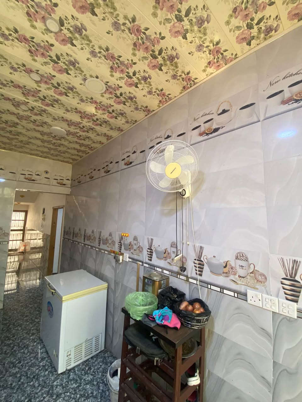 🏠 بيت للبيع – 110 متر

📍 الموقع: الفرع العيساوي، خلف بانزينخانة الشموس، يبعد عن الشارع العام حوالي 100 متر.

🏡 الطابق الأول:
• غرفة نوم
• صالة
• استقبال
• مطبخ

🏠 الطابق الثاني:
• غرفتان نوم

📞 للاستفسار والتواصل:
***********
***********
واتساب متوفر على الأرقام أعلاه.

🏢 مكتب المحيط لبيع وشراء العقار – الديوانية
