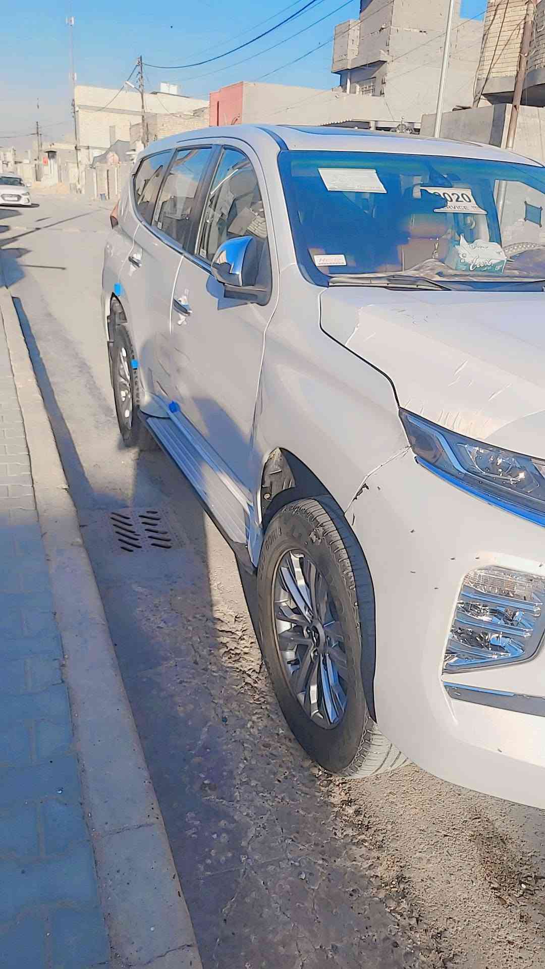 ميسوبيشي موديل 2020 السعر 170 وبيها مجال للشراي تفاصيلها مذكورة بالمقطع مكاني بغداد مدينة الصدر رقم الهاتف ***********
