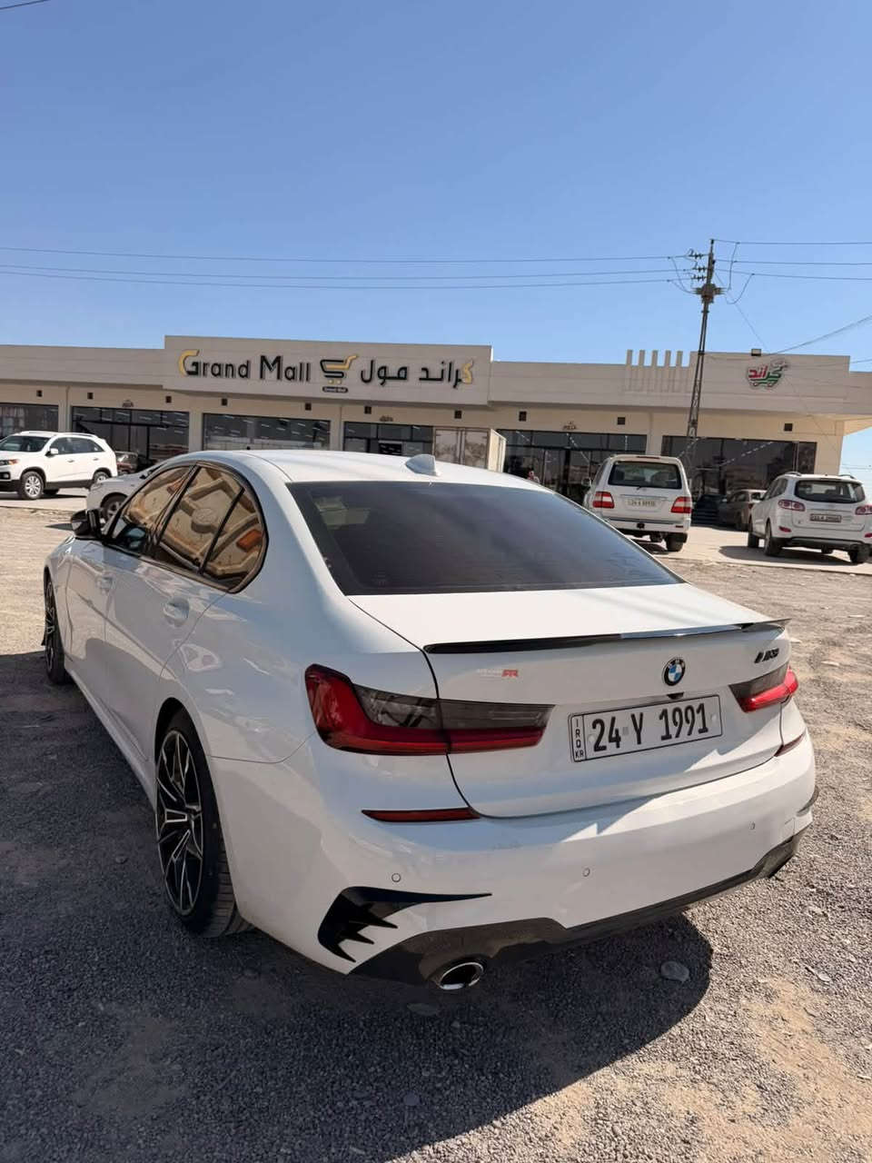 سلام عليكم
بي ام 330i موديل 2022
ماشية 57 مايل 
ام بكج اصل 
بدون صبخ و ايرباك
بيها كم مكان بي دي ار 
رقمها دهوك
كير محرك شاصي كلة شرط 
مكاني موصل سهل نينوى 
***********
***********
