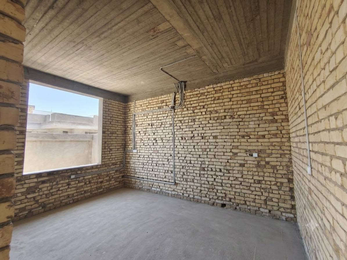 هيكل طابقين 200 متر في مجمع الحسين(ع) السكني.
غرف نوم عدد ٤ + استقبال + صالة + مطبخ + صحيات عدد ٣ + كراج .
للاستفسار الاتصال على الرقم *********** أو مراسلة الصفحة.
الى زبائننا الكرام من لديهم عقار للبيع او الايجار ( بيت ، قطعة، محل، اراضي زراعية) التواصل واتساب على الرقم أعلاه.

