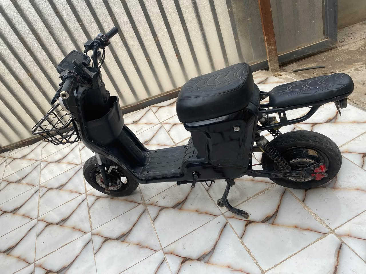 موطور R9 • موديل 2025 • بطاريتين 32