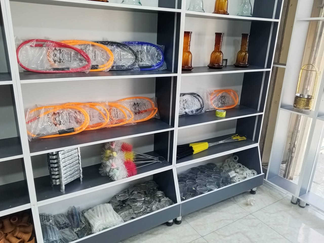 فاترينات • للبيع
