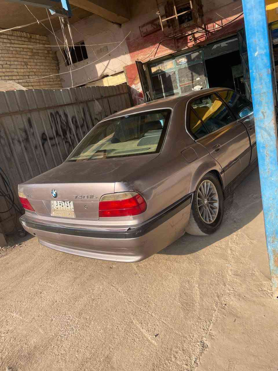 سلام عليكم ٧٤٠ باب طويل iL موديل ٩٥ مكينه جديده حاويه وكهربائيات وضفيره جديده على ايد الاخ ابو حسن بالحريه وحداديه اماميه خلفيه وكير جاهزه من كلشي رقم بغداد جنطه شفط السعر ٦٨ وبيها مجال بسيط مكاني بغداد السياره مكفوله من الضربه والخياس ***********
