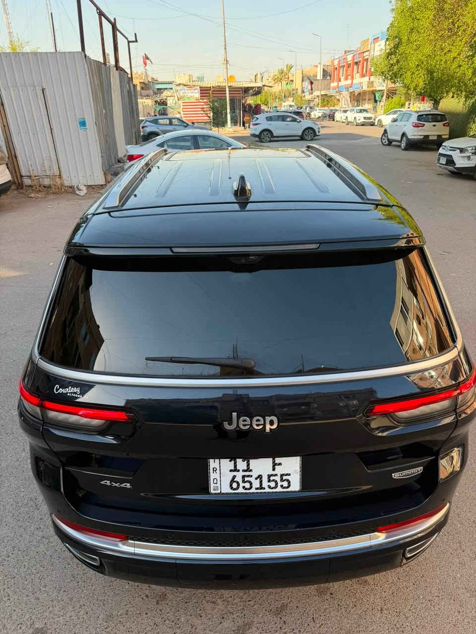 للبيع | Jeep Grand Cherokee L Summit 2023
🔹 فئة Summit (فل أوبشن)�🔹 7 ركاب ( لون نيلي غامق قليل جدا)�🔹 محرك 3.6L V6�🔹 وارد أمريكا�🔹 العداد: 19,800 ميل فقط�🔹 الحادث كان جهة باب السائق والباب الخلفي الأيسر�🔹 الأبواب مبدلة بنفس اللون (بدون صبغ)�🔹 مرقمة بغداد وجاهزة
✅ سيارة فاخرة تناسب العائلة�✅ مناسبة للرحلات والاستخدام اليومي والطرق الوعرة (Off-Road)�✅ تصميم رياضي يجمع بين الفخامة والأداء
📞 للاستفسار:***********
العرض $37000 قابل للتفاوض
