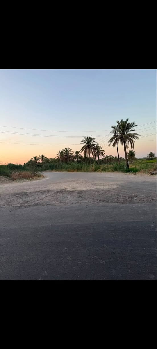 🚨 فرصة استثمارية مميزة في بغداد 🚨
📍 أبو غريب – عكركوف قرب تقاطع الشيحة - الشارع العام ركن

✅ دونمين ملك صرف (سند مستقل)
✅ واجهة 70م × عمق 37م
✅ مساحة الدونم 2500 فقط
✅ موقع حيوي وقريب من مجمع أسد بابل
✅ مناسب للمزارع العائلية، الشاليهات، أو المشاريع الاستثمارية

***********
📞 للتفاصيل والاستفسار يرجى التواصل معنا.
