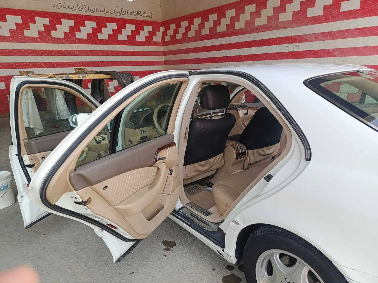 مرسدس غواص • S350 • صبغ الشركة